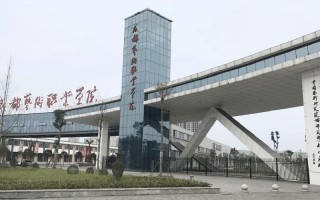 成都广告平面设计学校，成都广告设计有限公司