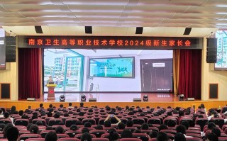 护理专业学校的学费_学护理学费一年多少钱