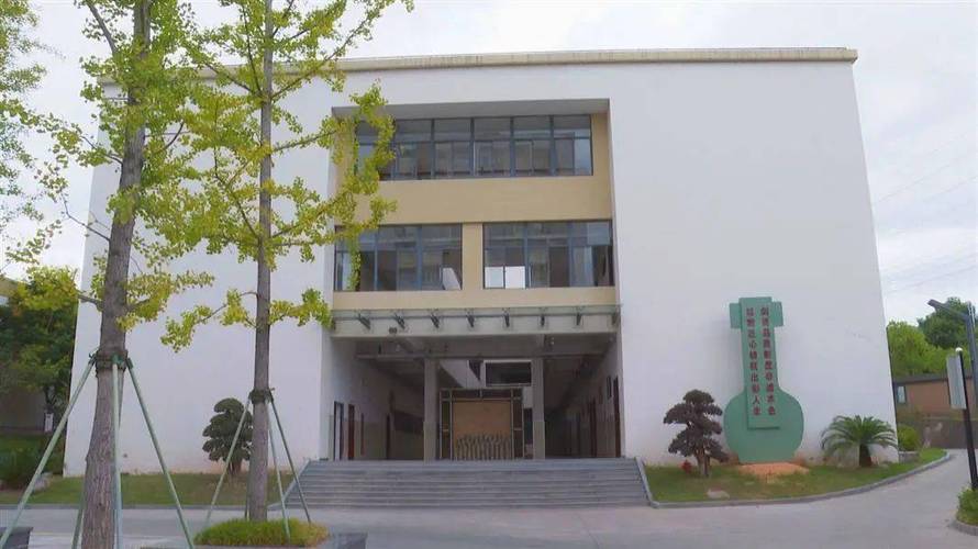 成都经济技术开发区职业学校是公办吗_成都经开职校对口高中部怎么样-第3张图片-职教招生网 成都经济技术开发区职业学校是公办吗_成都经开职校对口高中部怎么样-第3张图片-职教招生网