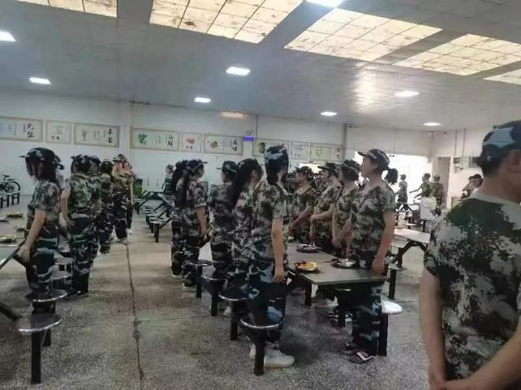 四川的高铁动车乘务学校-四川高铁司机学校？-第4张图片-职教招生网