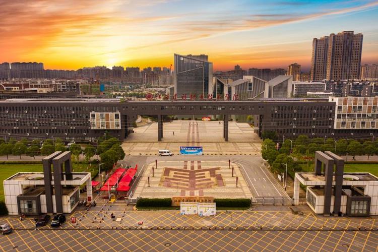 江西建设职业技术学院是公办的吗-江西建设职业技术学院几本?-第2张图片-职教招生网 江西建设职业技术学院是公办的吗-江西建设职业技术学院几本?-第2张图片-职教招生网